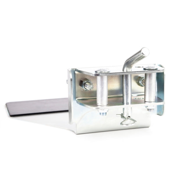 WINCH MOUNT PLATE W/BENT PIN