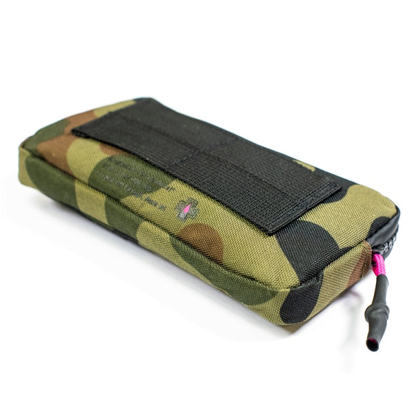 ESSENTIALS CASE MAR MUCOFF