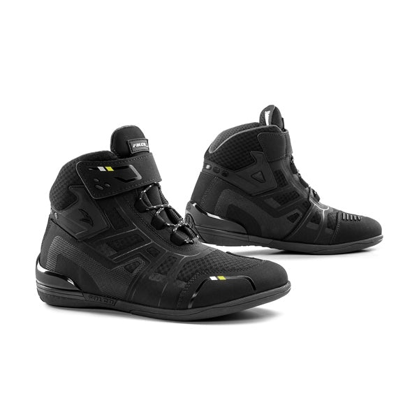 BOOTS MAXX TECH 2 WTR MEN BK 39/6 FALCO